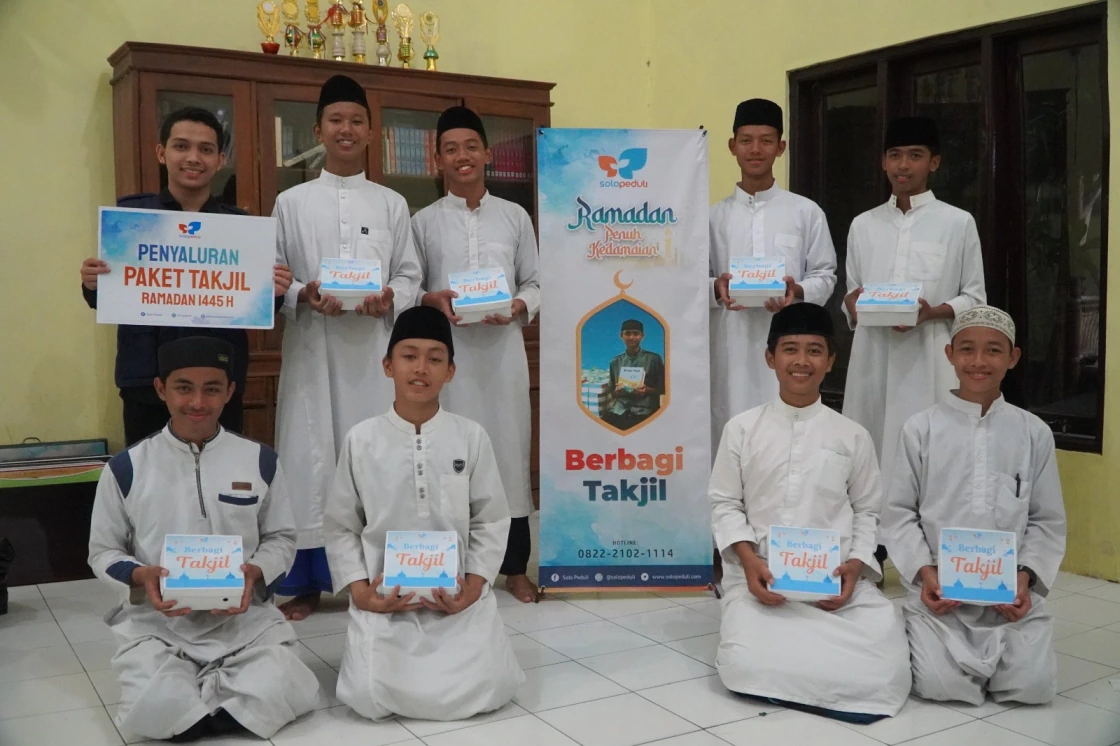 Program Ramadhan Berbagi Sahur Untuk Santri Yatim Dhuafa